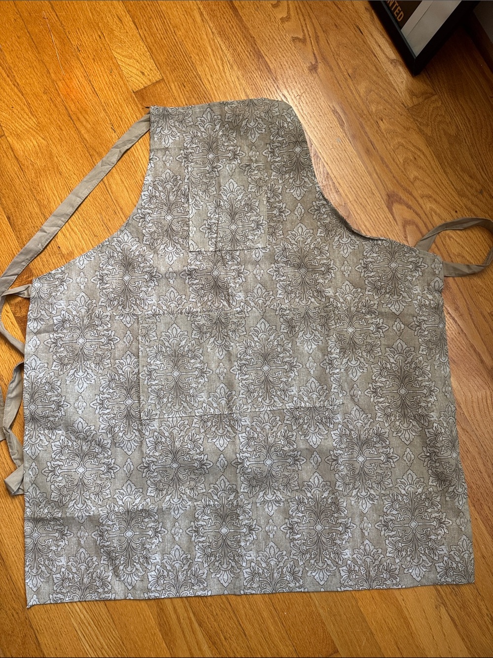 Brand new Floral Kitchen Apron
